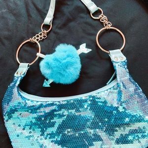 💙90’s Blue Disco Purse with Fluffy Heart Keychain